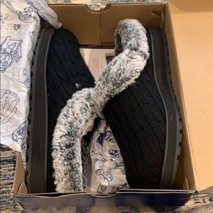 Memory foam slippers